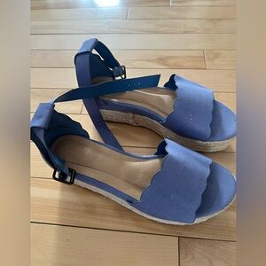 BAMBOO Blue Espadrille Sandals size 7